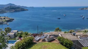 خانه با منظره پانورامیک بدون مانع در Yalikavak Bodrum
